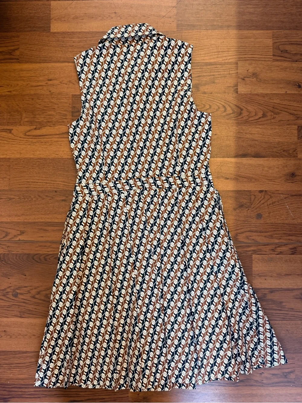 Tory Burch Sleeveless Geometric Patterned Pleated Golf Dress Navy Cream Tan
